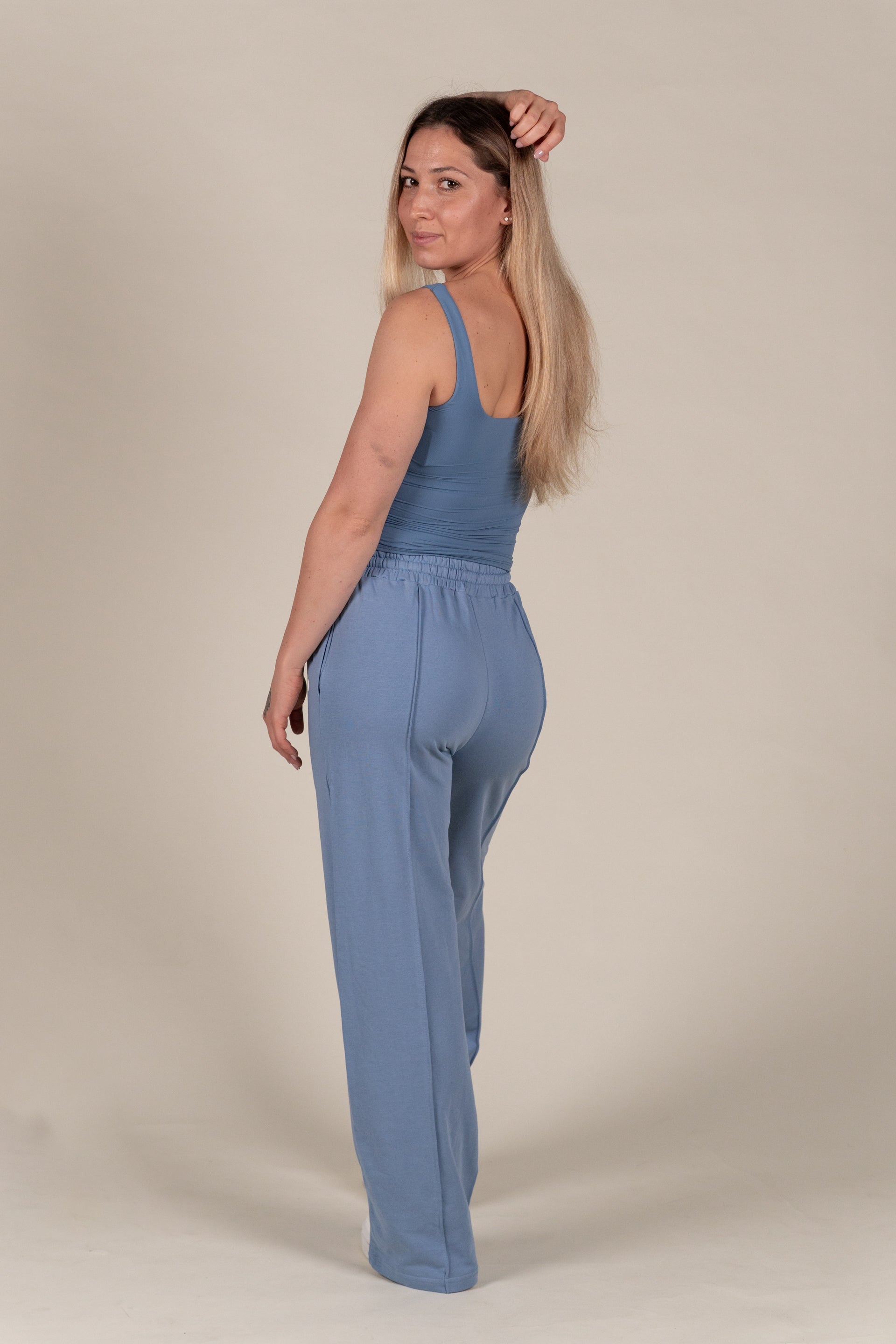 “BASE” Seamless Tank Top - Baby Modra