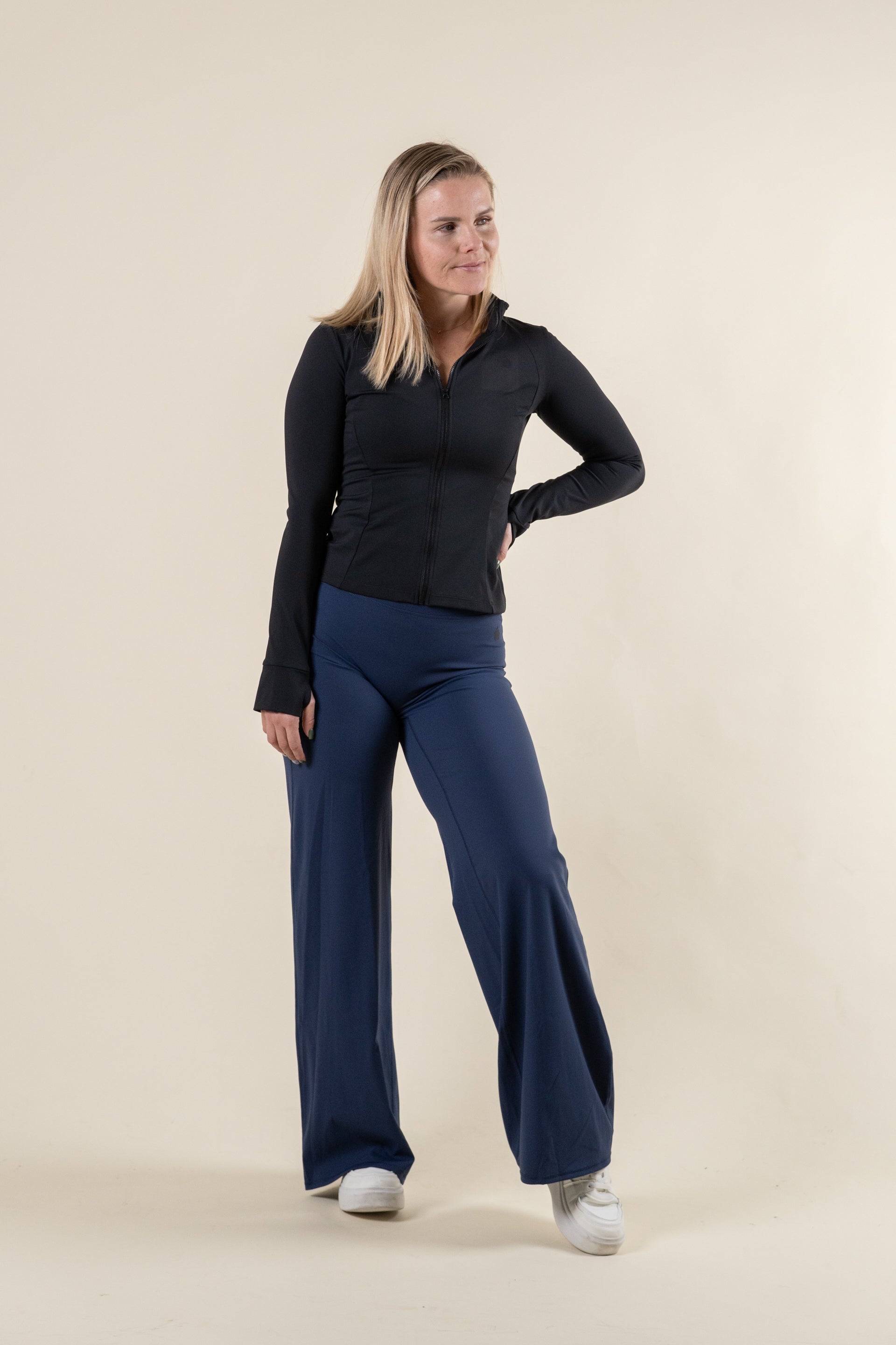 “BASE” Široke Pajkice - Modra