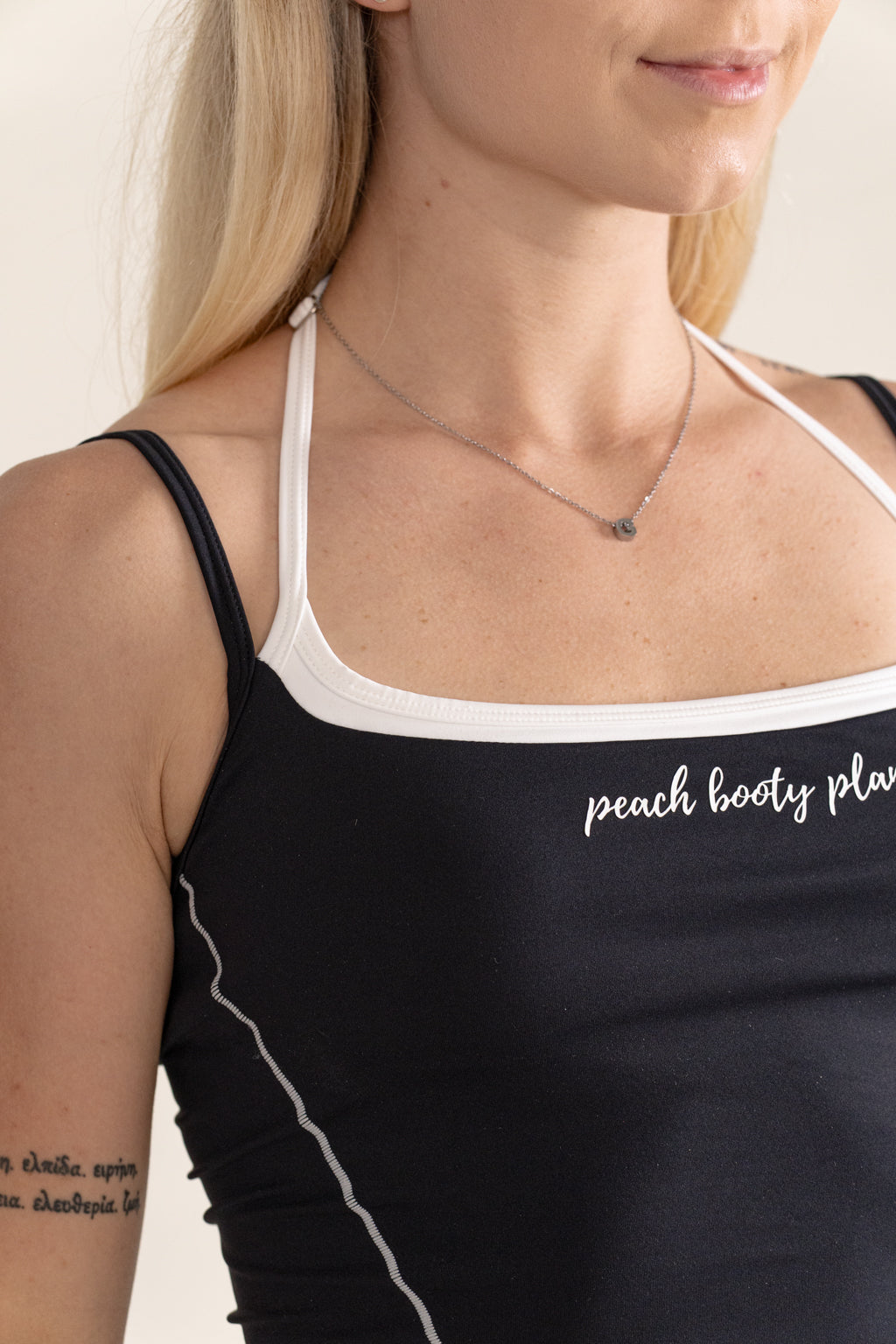 "STYLE" DUO SET : Kratke Hlače + Tank Top (Črna)