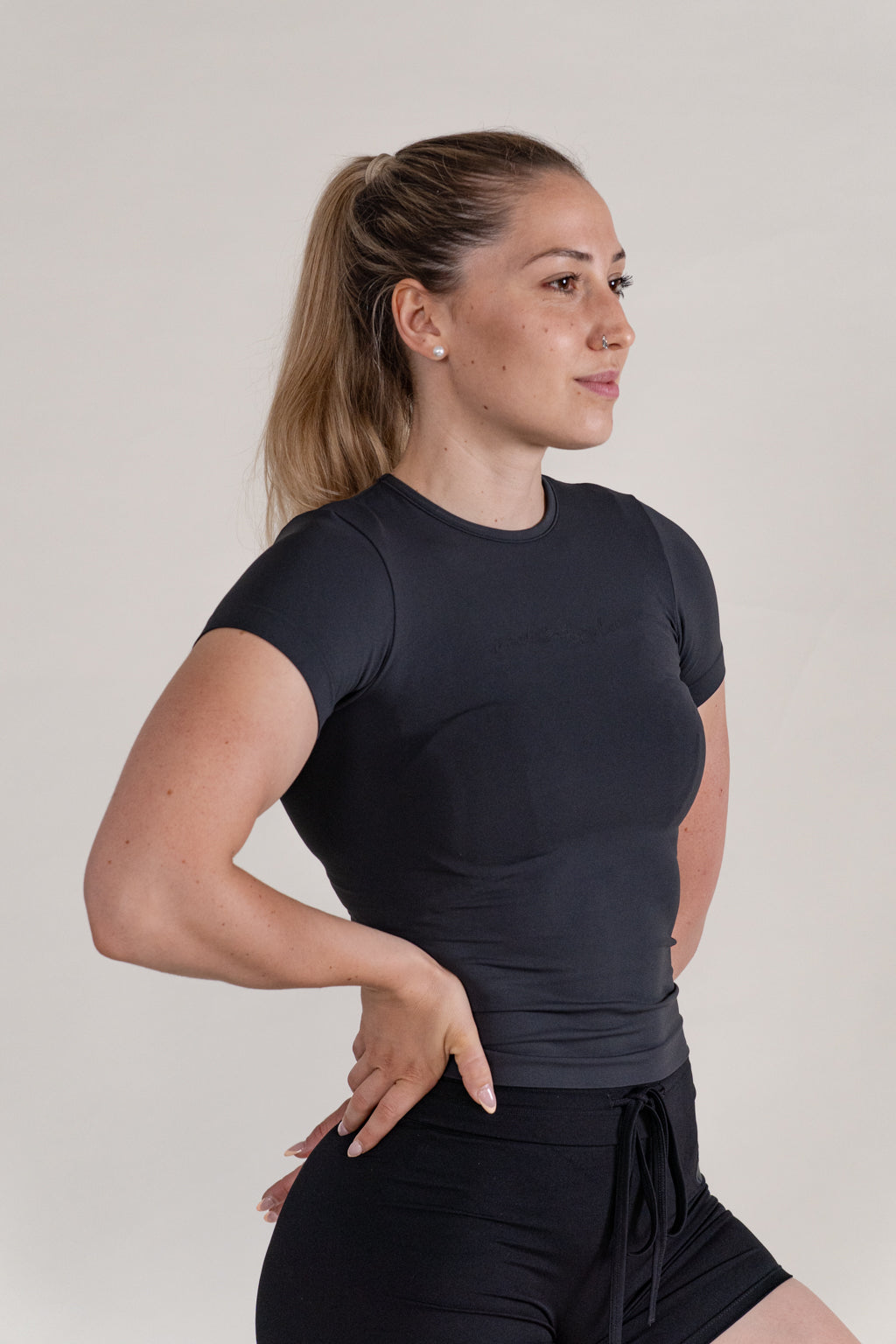 “BASE” Soft Majica s kratkimi rokavi - Črna