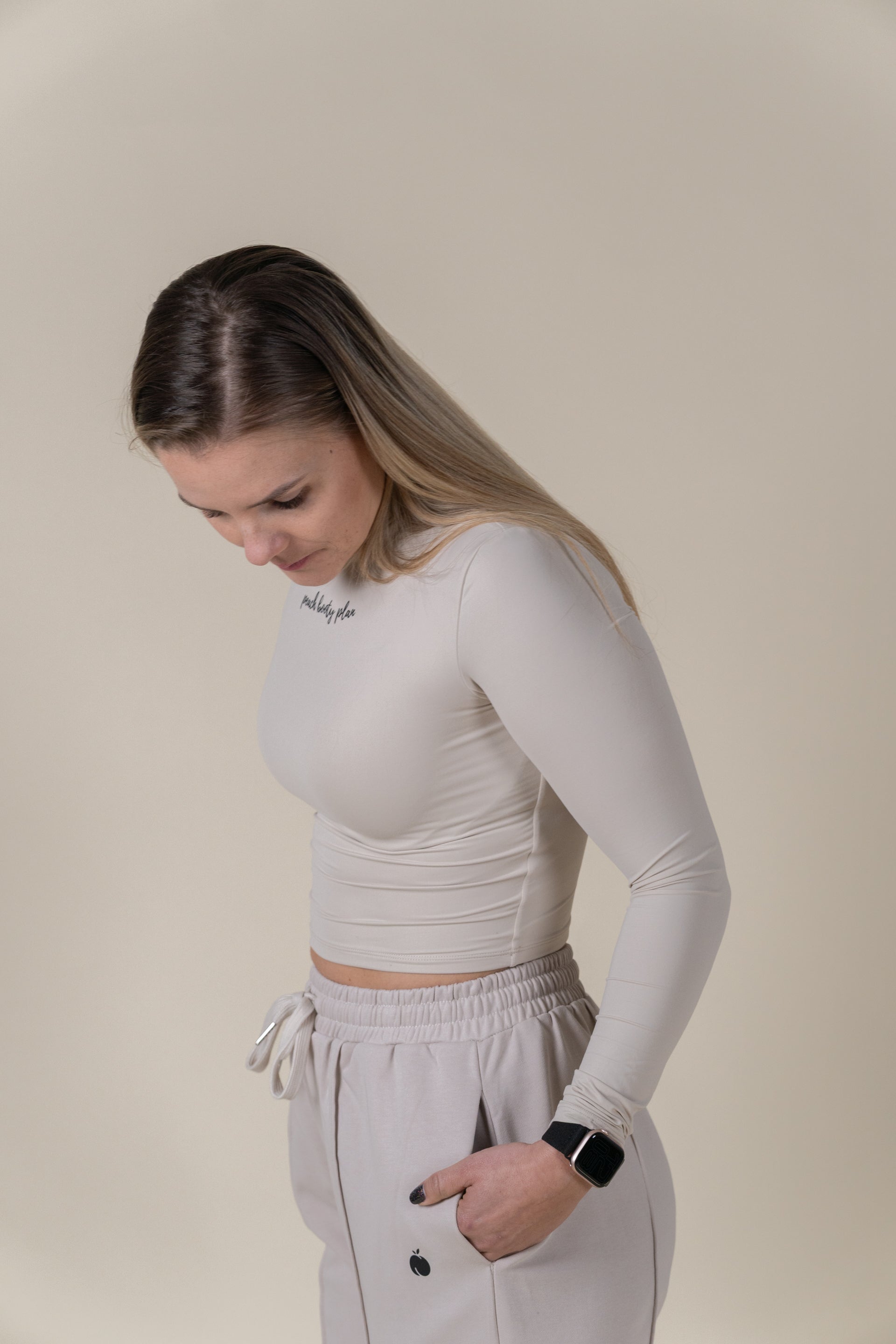 “LIFESTYLE” Crop Majica z dolgimi rokavi - Bež