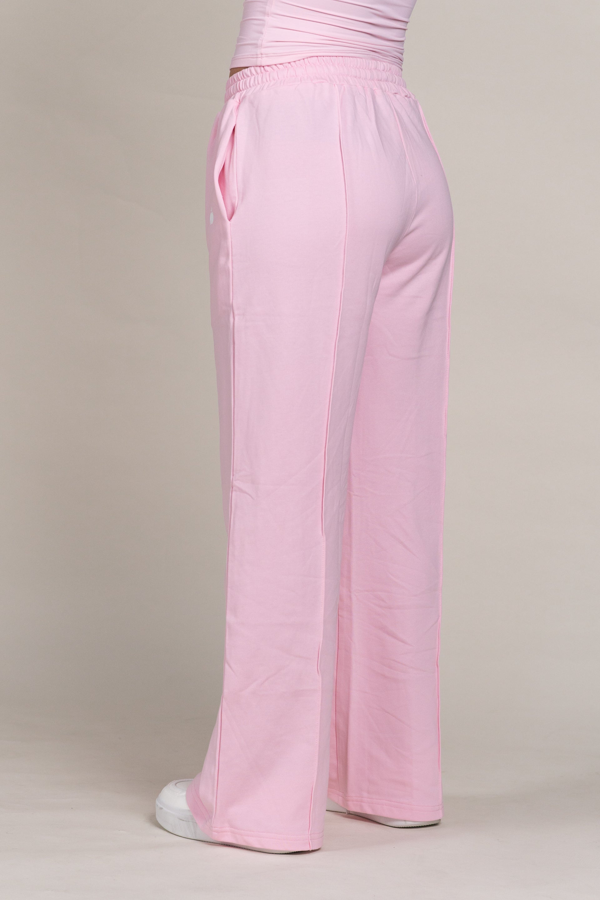 “BASE” Široka Trenirka - Baby Roza