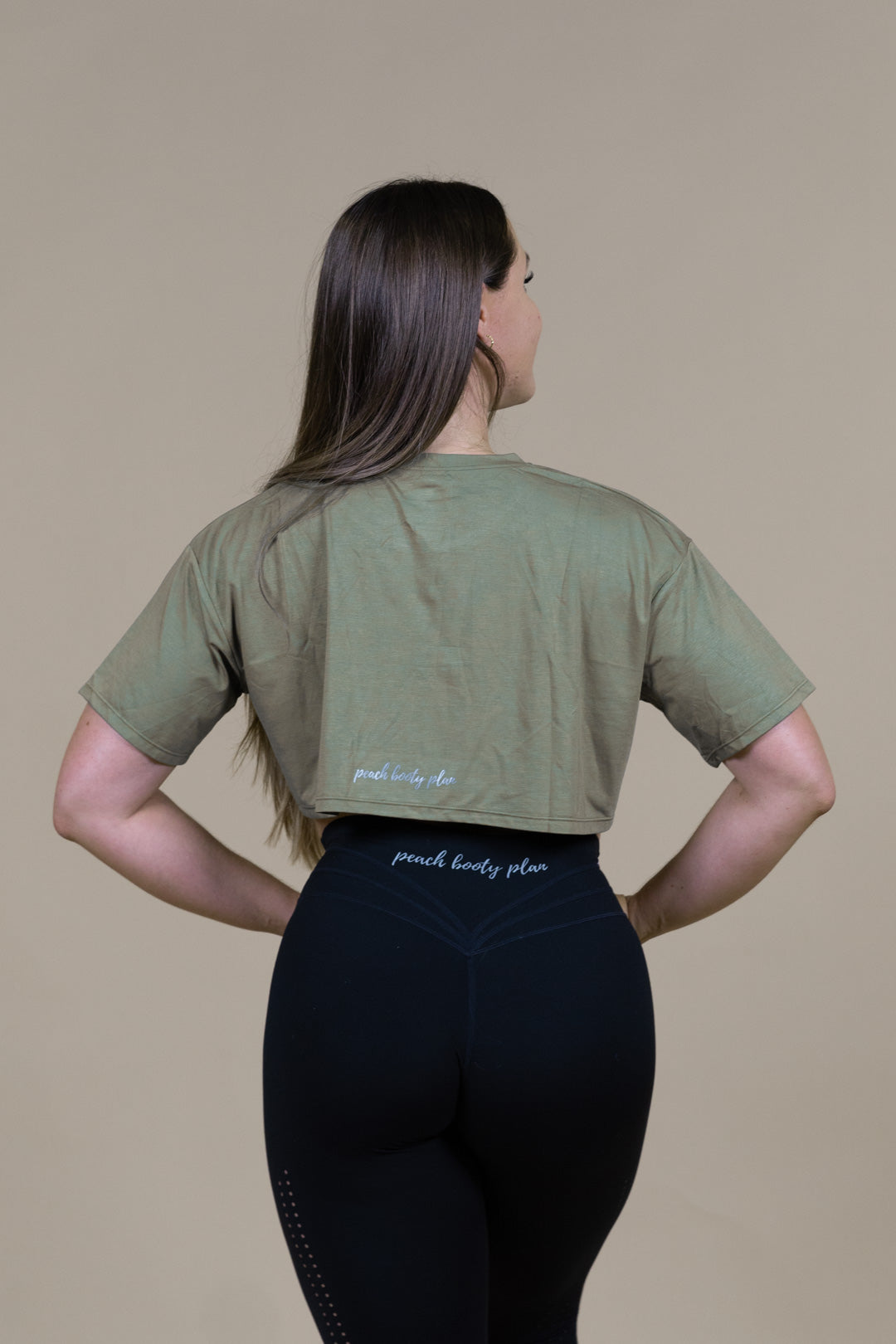 “BASE” Crop Majica - Olive Green