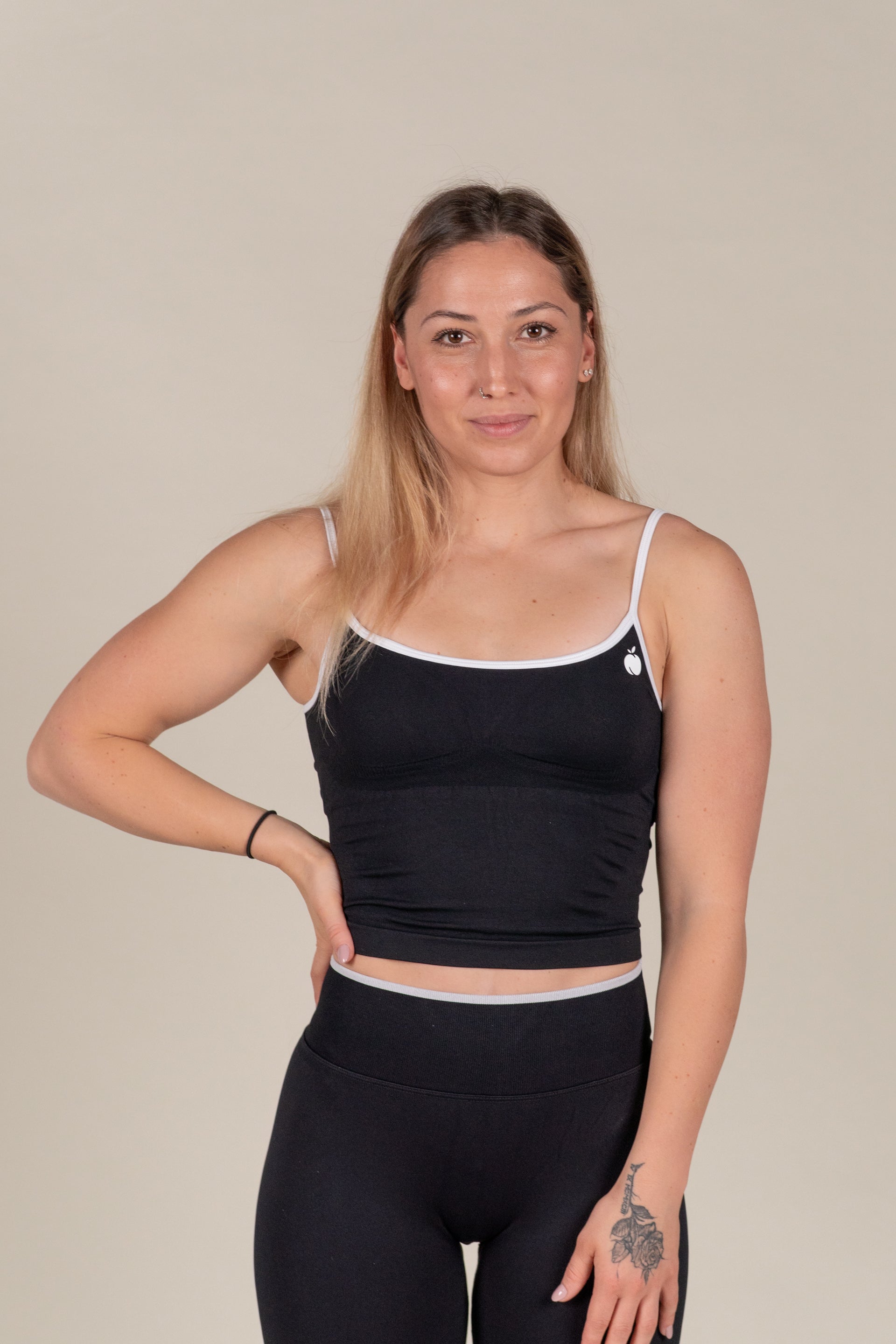 “SCULPT” Line Tank Top - Črna