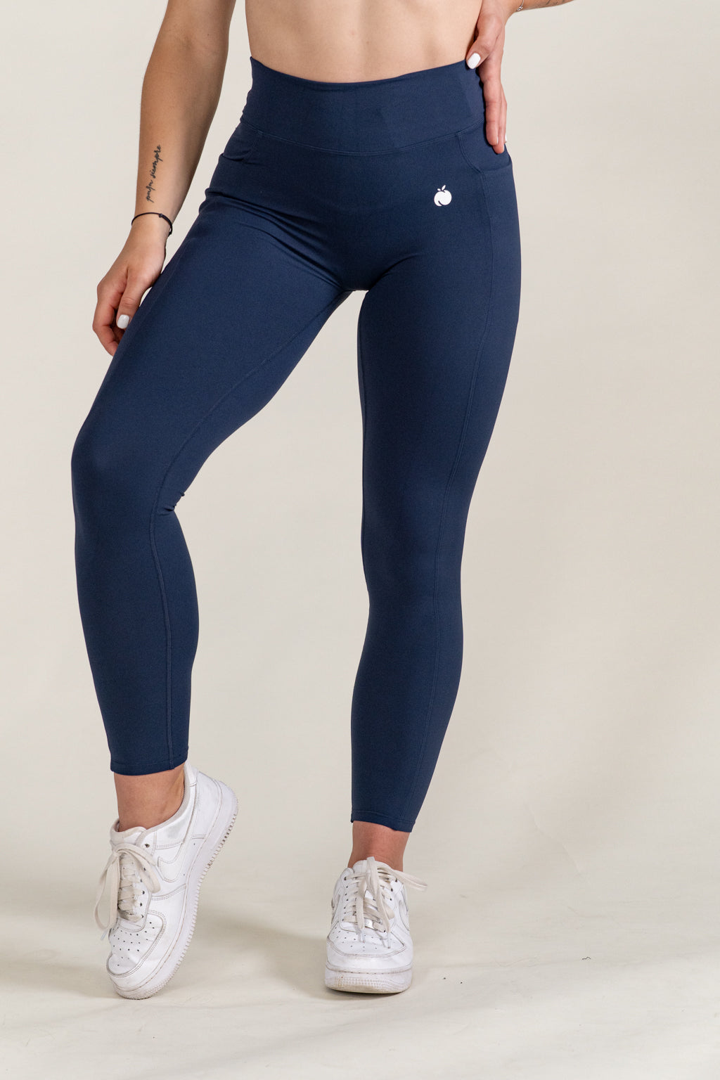 "STYLE" V-back Leggings - Navy