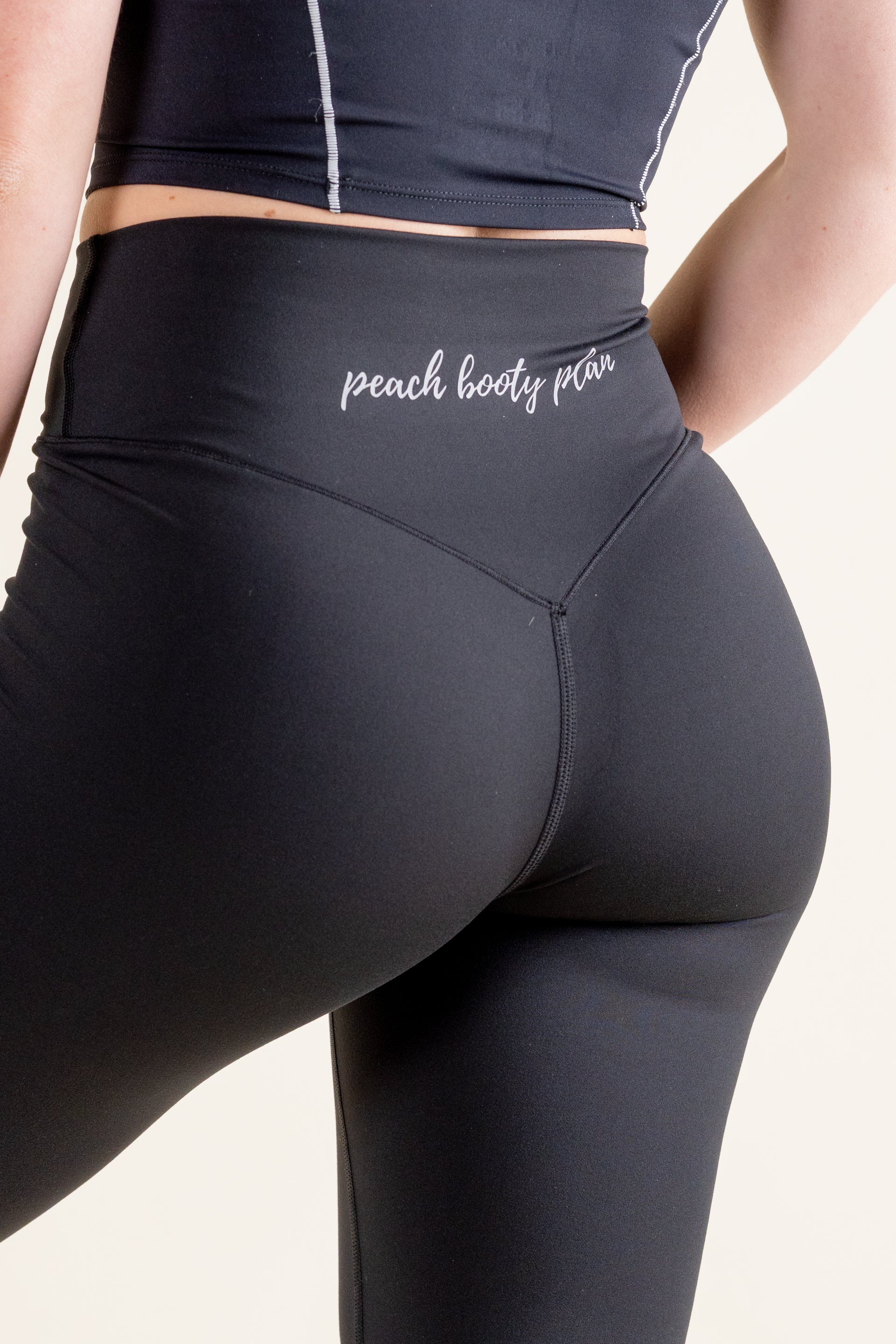 BASE SHAPE SET : Base pajkice z "V" pasom in Base Mesh trenirka