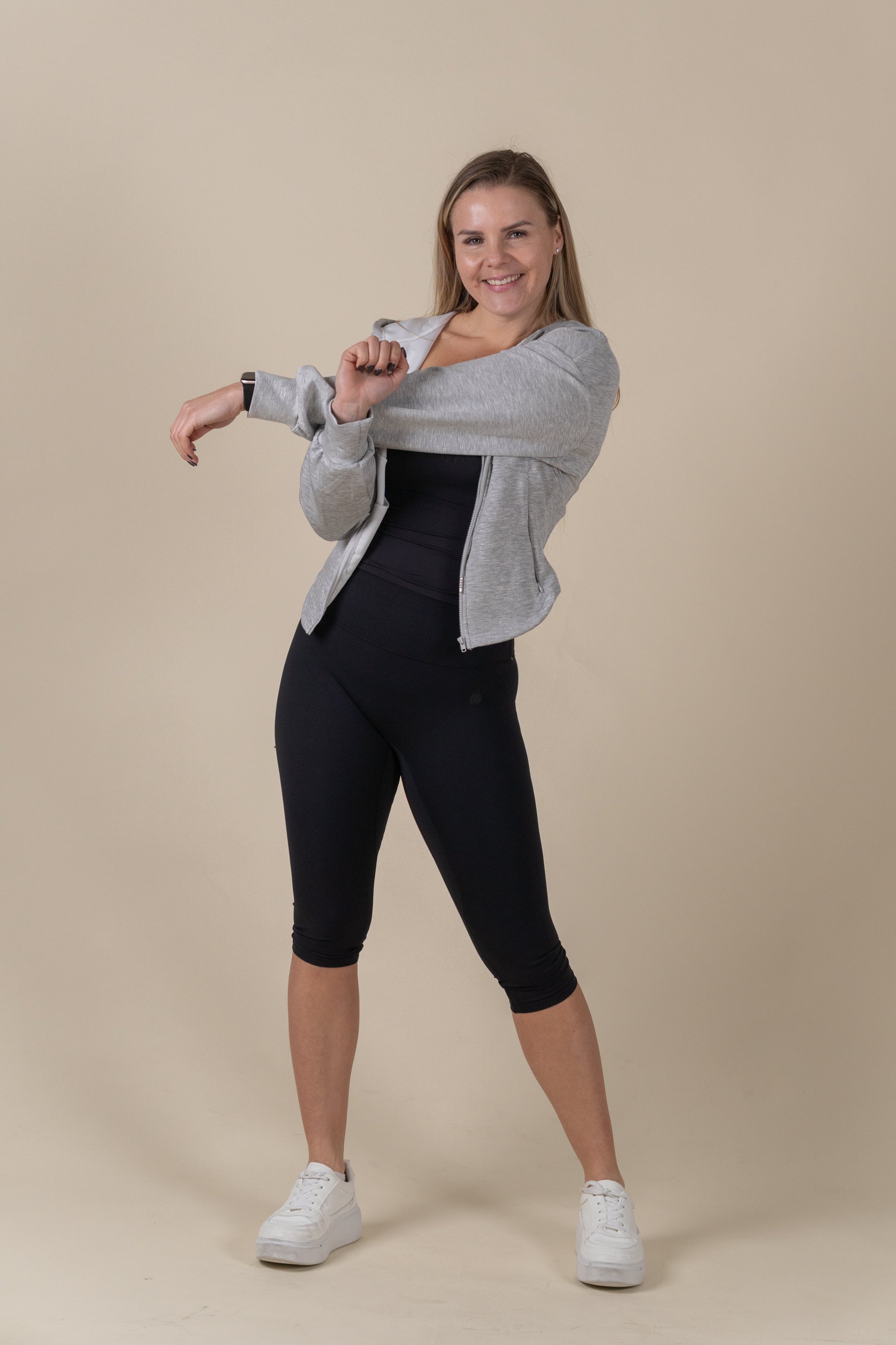 “BASE” Hoodie s kapuco - Siva