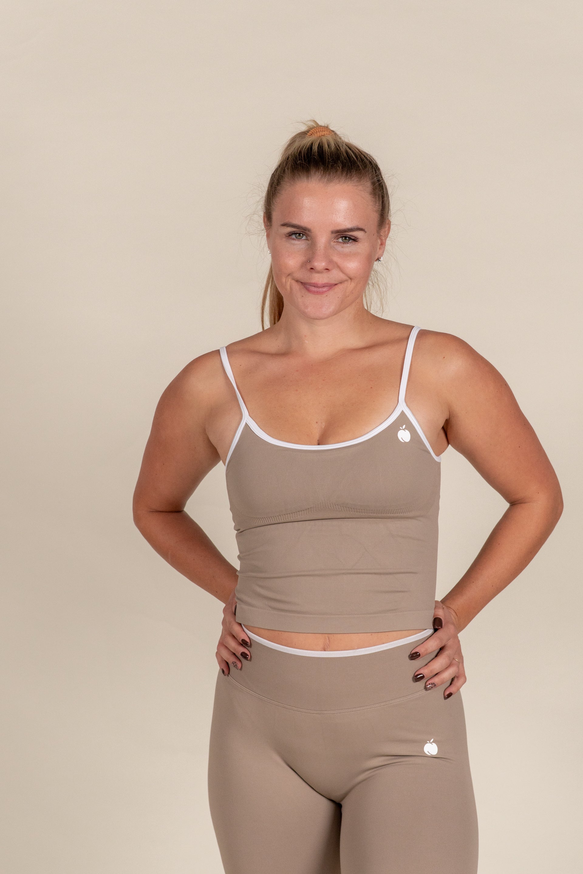 “SCULPT” Line Tank Top - Bež