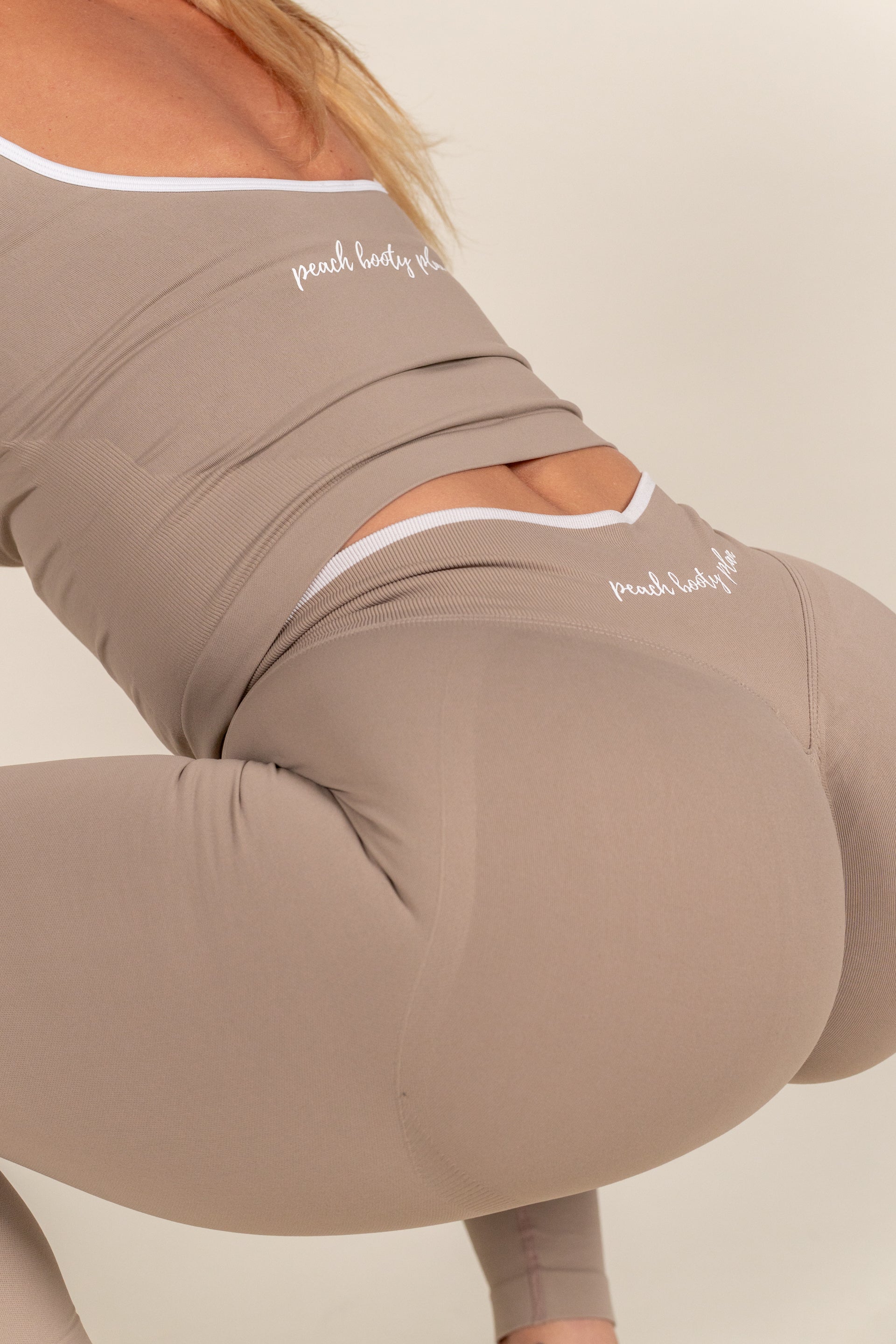 “SCULPT” Scrunch Line Pajkice - Bež